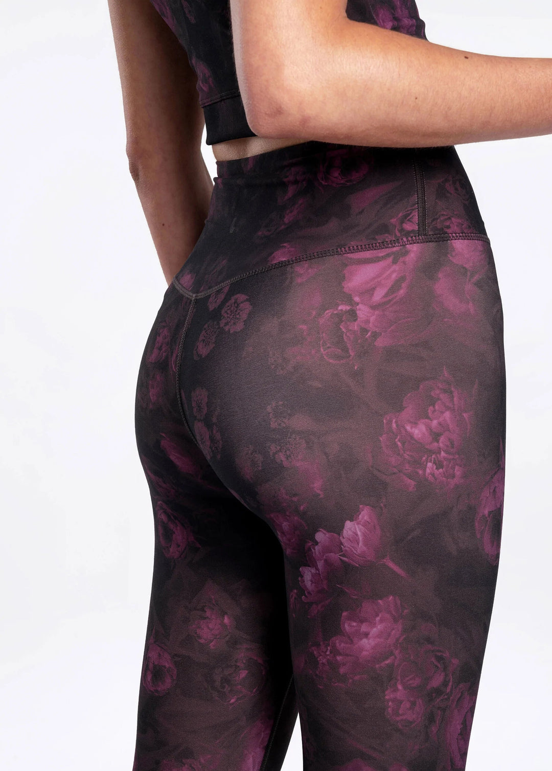 Boone Mountain Sports - W DALIA ANKLE LEGGINGS